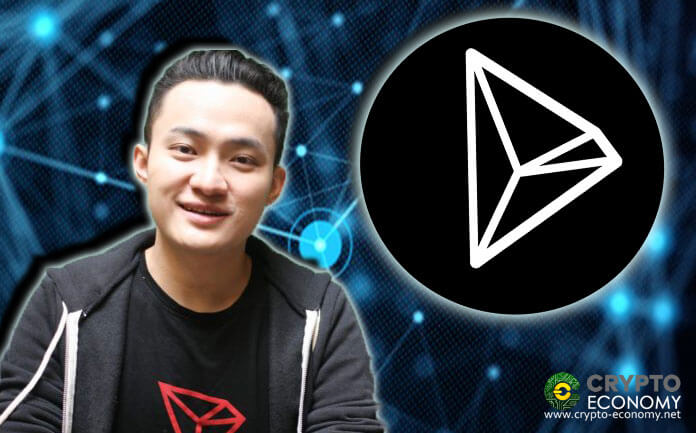 Tron takes it´s TRX to tenth place briefly while their community waits for a big announcement