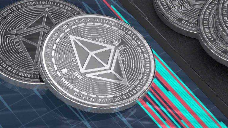 Ethereum Slips 3%; will ETH Bulls Plug the Drain and Reject $1k?