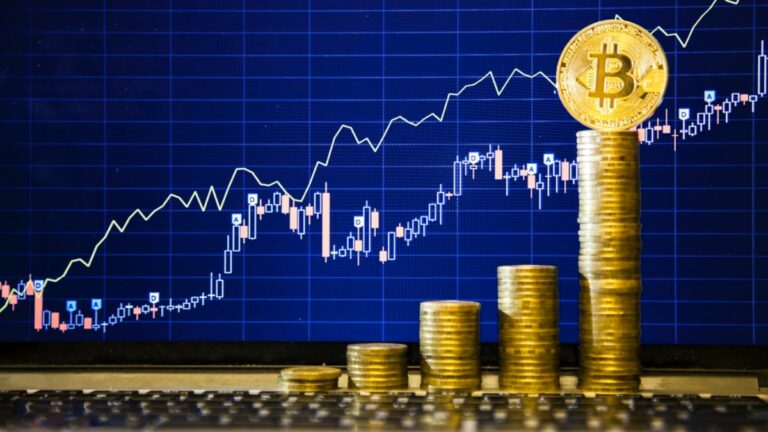 Bitcoin Bulls In Charge, BTC May Retest $32.3k
