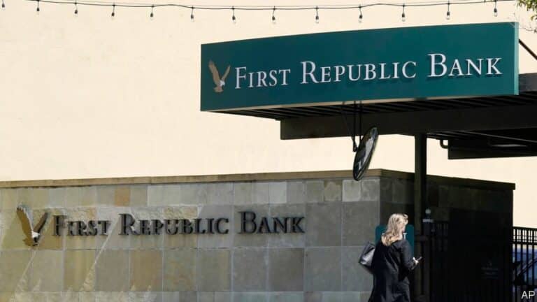 First Republic Bank Joins Failed List, JPMorgan Steps In
