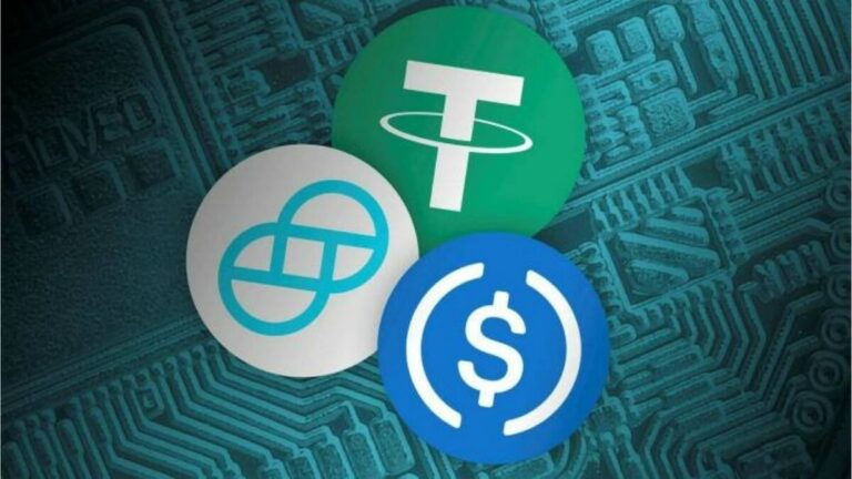 Stablecoin Dominance Falls to Near 2-Year Low