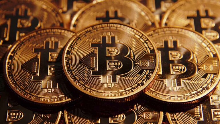 Bitcoin breaks records: Reaches new all-time high of $69,210 USD