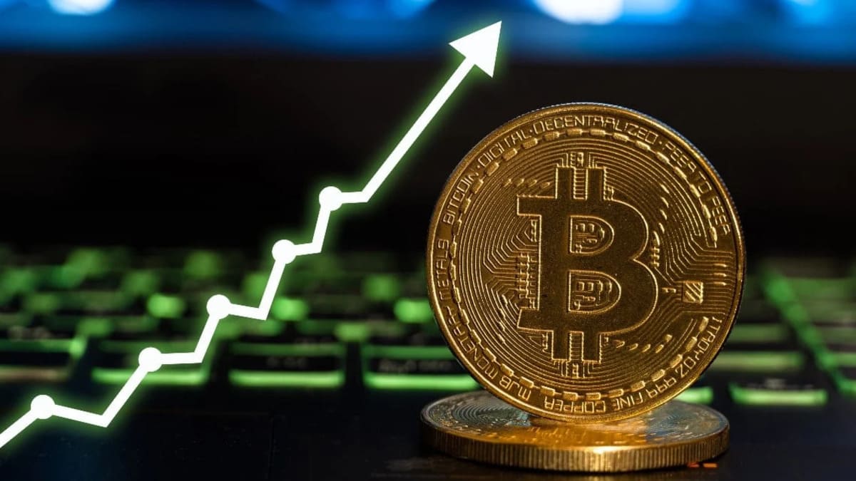Bitcoin to $131K? Analyst Predicts Massive Rally After New All-Time High