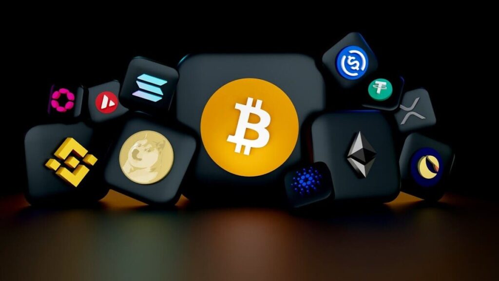 Bitcoin Pulls Back, Solana Surges