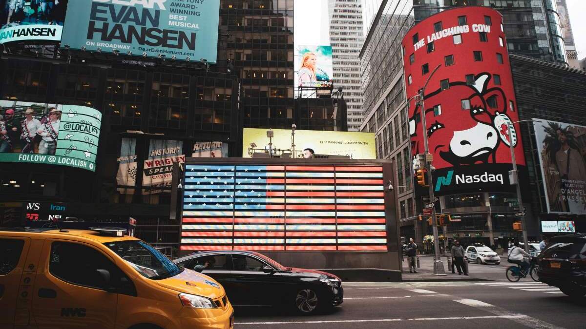 Ondo Finance expresses concern over Nasdaq's plan to settle securities on-chain.