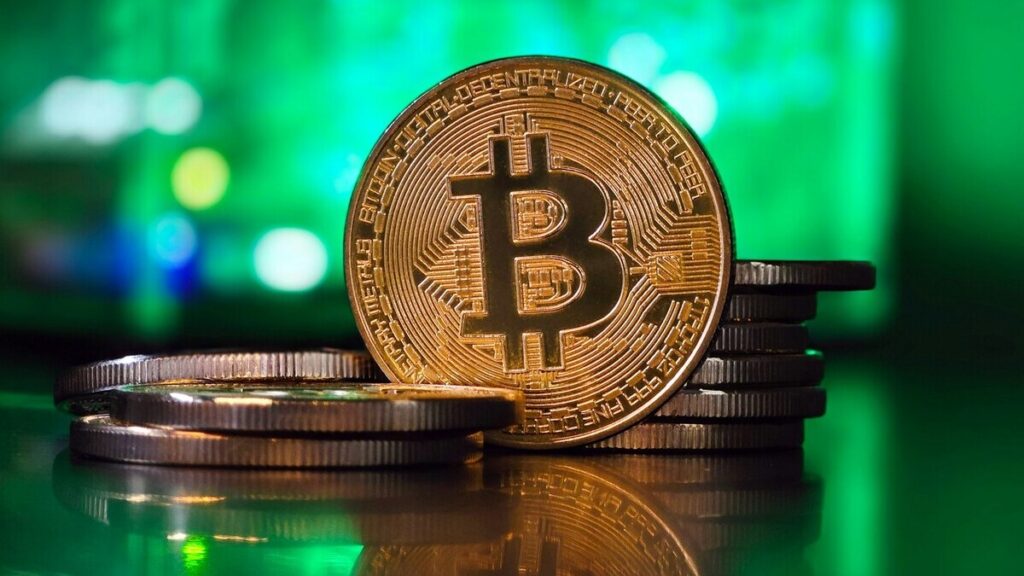 Bitcoin-Dominance-Slips-Alongside-Price-Altcoin-Season-Still-Delayed