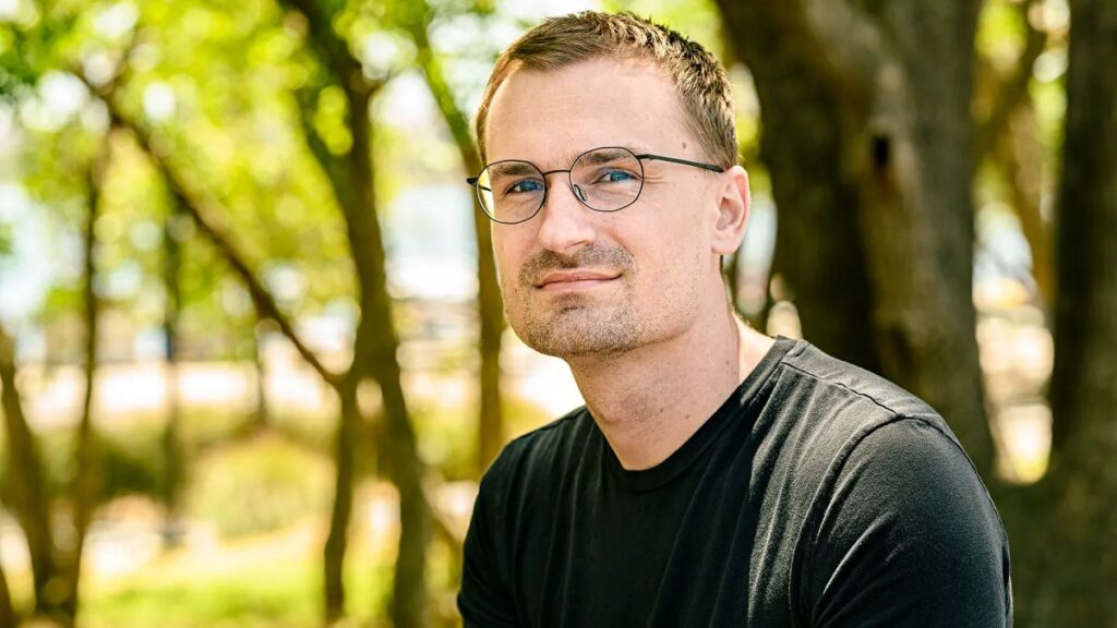 Snipers Cash In: $1.3M Profit from Jesse Pollak’s Coin Debut