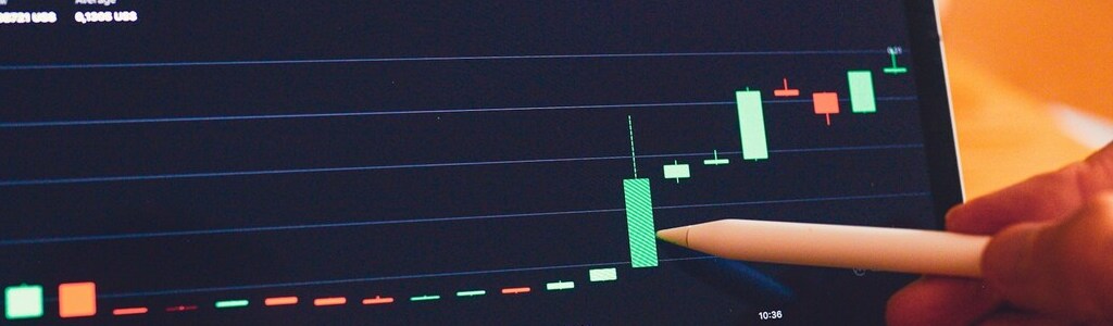 Record-2-billion-weekly-outflows-from-digital-asset-ETPs