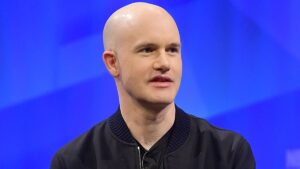 Coinbase's Brian Armstrong Urges Banks to Adopt Stablecoins or Risk Irrelevance