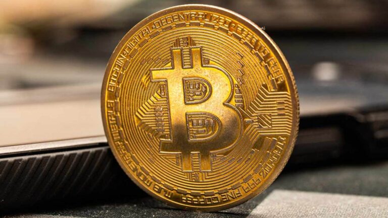 Standard Chartered Softens Bitcoin Outlook as Momentum Slows