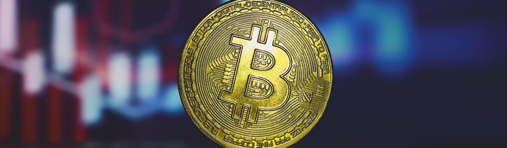 On-chain gross data shows long-term holders moved close to 370,000 BTC in one month