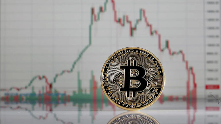 BTC Outlook Weakens: Bitcoin Struggles Around $90,000 as Rebound Signals Cool