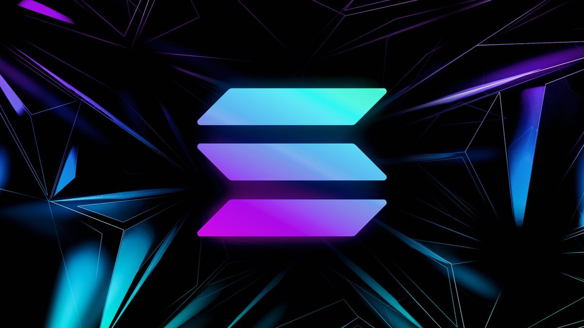 Solana Confidence Slides While Network Metrics Strengthen