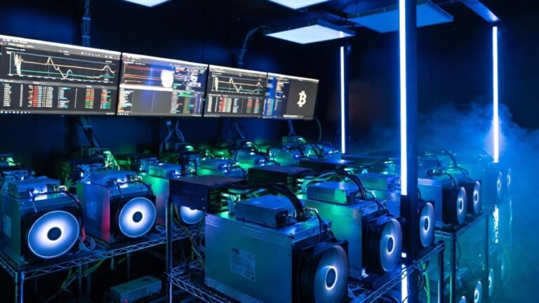 Only 1 Million BTC Left: Coinbase CEO Hails Bitcoin as āDecentralized, InflationāProof Moneyā