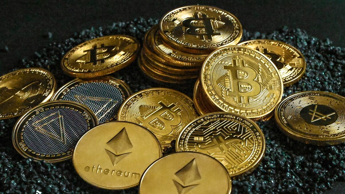 Stable-Decentralized-and-Profitable-The-Impossible-Trilemma-of-Crypto