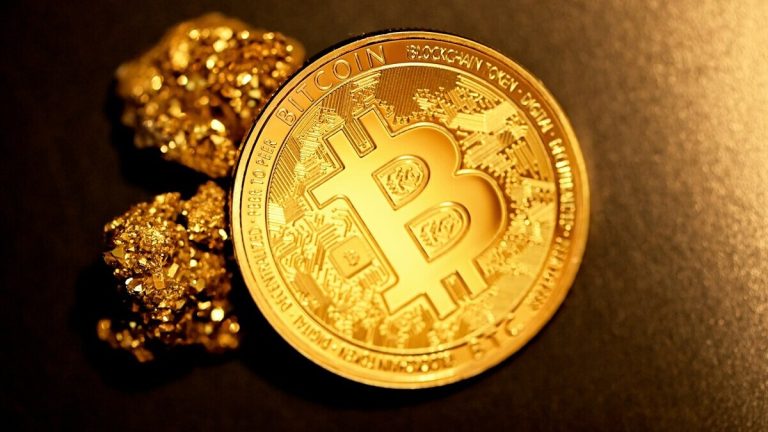 Bitcoin and gold in a portfolio