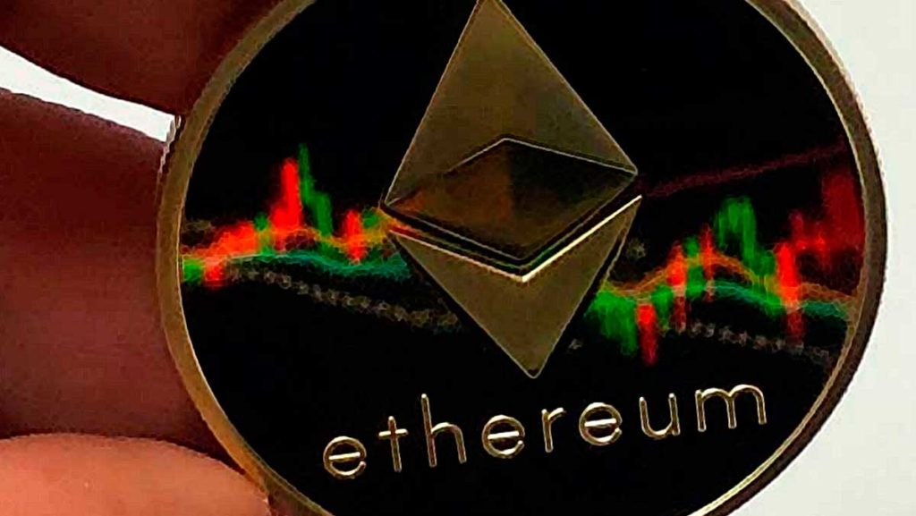 Ethereum Cae un 17% Tras la Fusión, ¿Próxima Parada 1,1k Dólares?