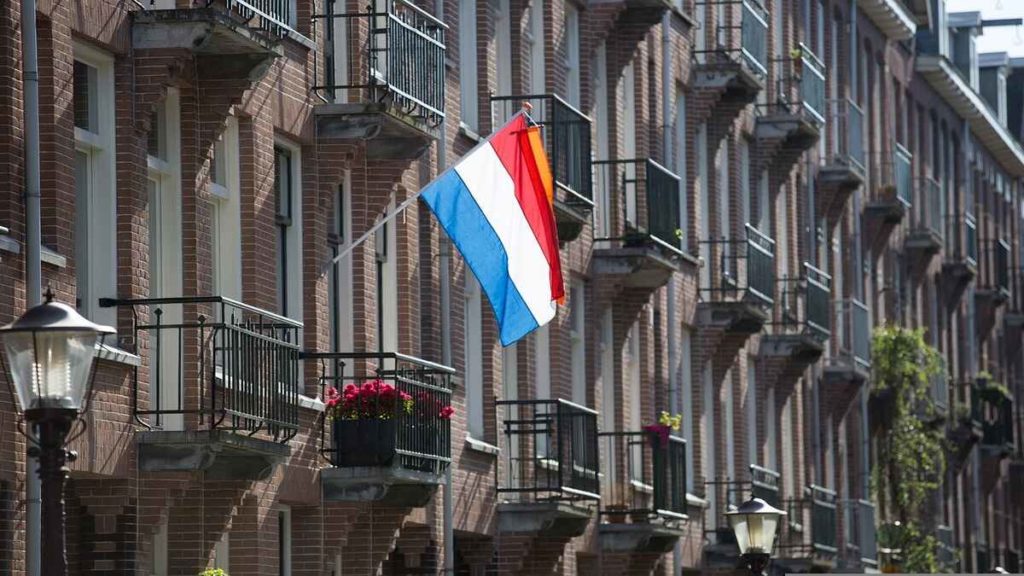 Coinbase Obtiene la Autorización Reglamentaria en los Países Bajos
