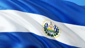 El Salvador se Compromete a Comprar 1 Bitcoin Cada Día