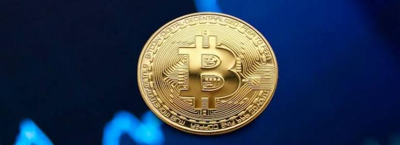 ¿Se Acerca una Venta Masiva de Bitcoin? Peter Schiff Afirma que MicroStrategy y BlackRock Venderán sus BTC