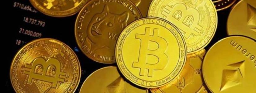 Bitcoin (BTC) Alcanza los $65,000 mientras las Altcoins Sobresalen