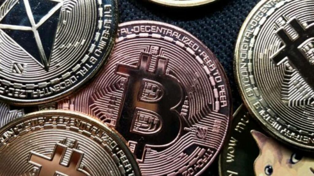 Los flujos de Activos Digitales hacia ETH siguen bajos mientras Bitcoin y Solana acaparan la atención