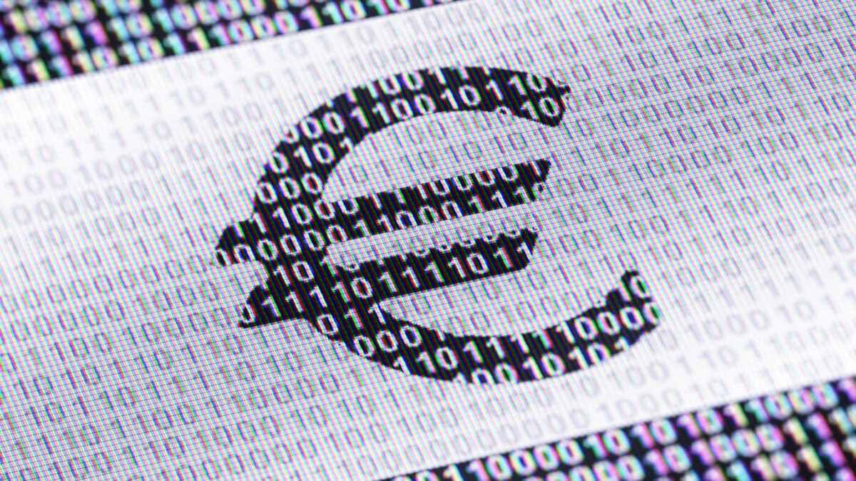 La Libertad Financiera en Peligro en Europa: Exfuncionario del BCE Aboga por el Euro Digital