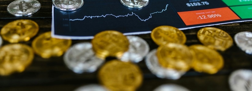 Más de $800 mil millones han pasado de las altcoins a Bitcoin, señalando una gran fuga de liquidez