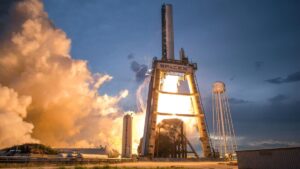 SpaceX, la empresa de Elon Musk, remece el mercado con una masiva transferencia de bitcoin.