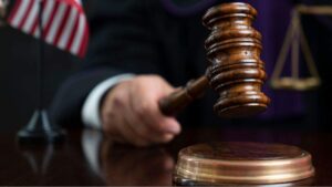 Tribunal Imparte Sentencia en Fraude Cripto de $9,4 Millones Involucrando a Travis Ford