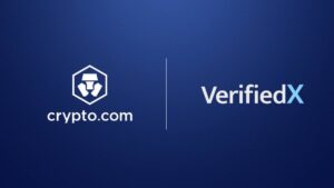 VerifiedX se Asocia con Crypto.com para Ofrecer Custodia Institucional y Liquidez