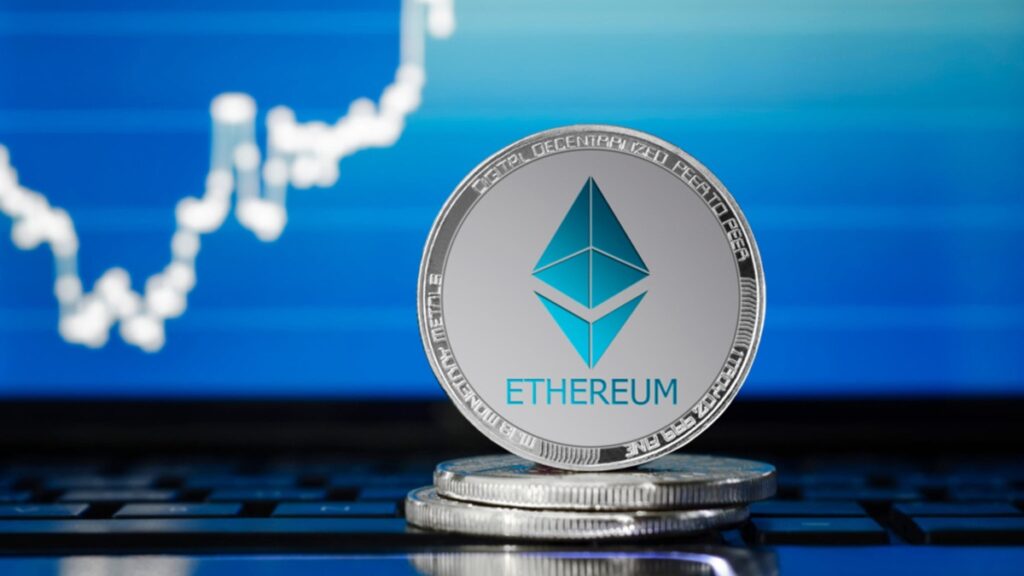 Ethereum Alcanza un Máximo de 3 Semanas Mientras las “Shark” Wallets Acumulan Tras la Actualización Fusaka