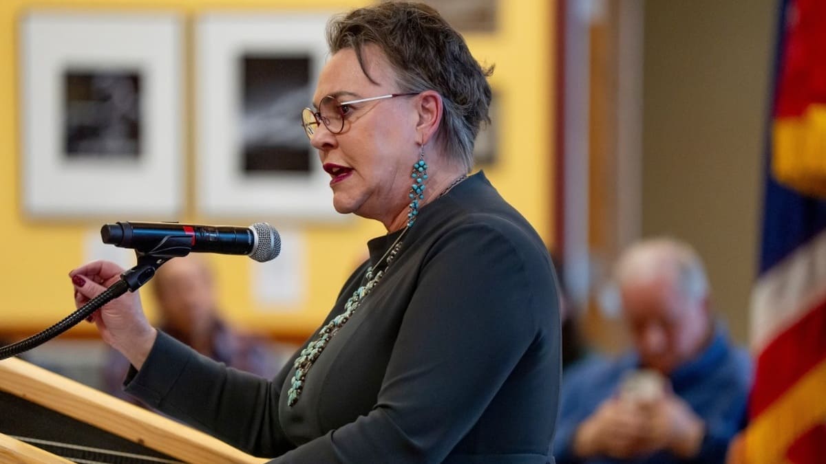 El Video de Hageman Enciende el Debate por el Senado Tras la Salida de Lummis del Escaño de Wyoming