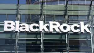 BlackRock Busca Aprobación De La SEC Para El Nuevo iShares Bitcoin Premium Income ETF