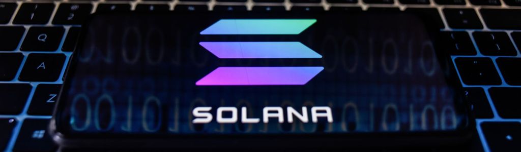 Solana se burló públicamente de Starknet por altas valoraciones a pesar de un uso diario percibido más bajo