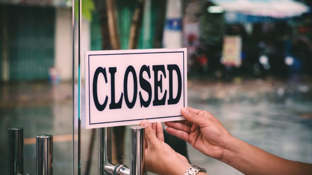 Golpe a la Industria: Una Empresa Cripto Líder Frena sus Operaciones y Devuelve Fondos a sus Inversores