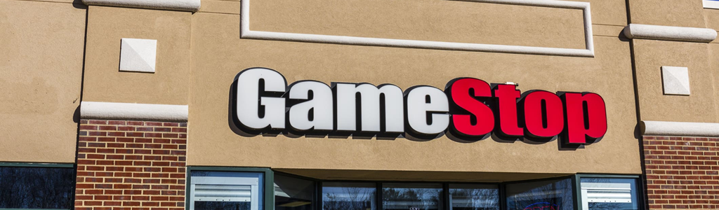 GameStop confirma que mantiene 4,710 Bitcoin, valorados en cerca de $368 millones, descartando rumores recientes de liquidación.