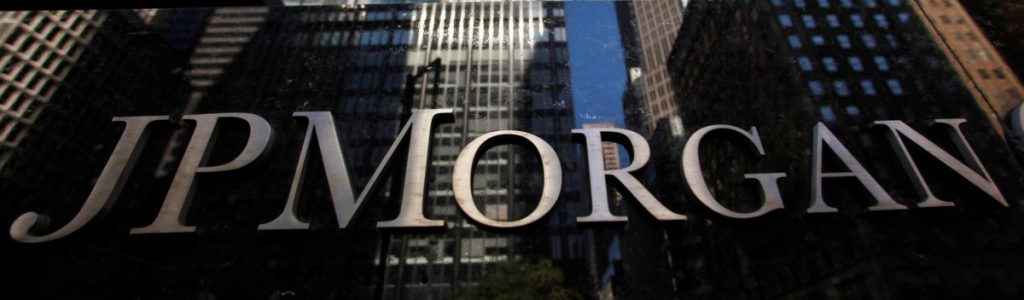 Jamie Dimon, CEO de JPMorgan, advierte que las empresas basadas en blockchain y las stablecoins están generando competencia significativa para las instituciones financieras tradicionales.