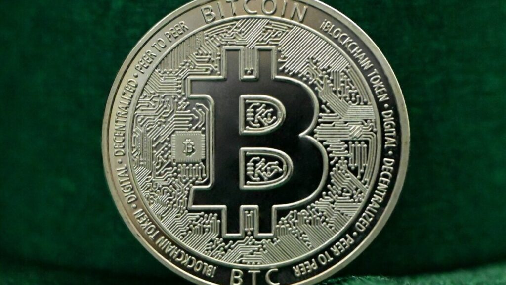 Por qué la tecnología de registro digital es la verdadera revolución, más allá del precio del Bitcoin