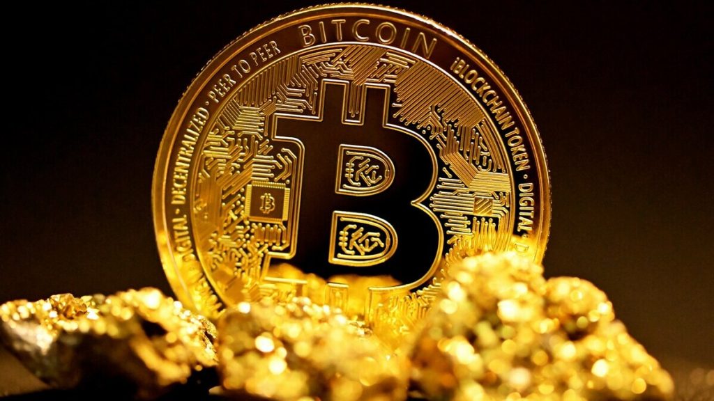 Bitcoin con patrón de bandera alcista
