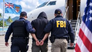 Fiji Deporta a Edward Zimbardi a EE.UU. Tras un Año Prófugo por un Fraude Cripto de $165M
