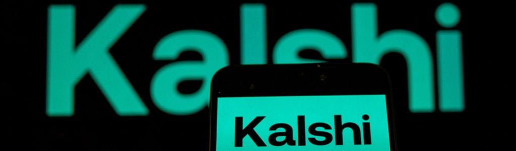 Kalshi prohibió permanentemente al exrepresentante estadounidense George Santos y le impuso una multa de $71,356 por operaciones vinculadas a su asistencia al discurso del Estado de la Unión.