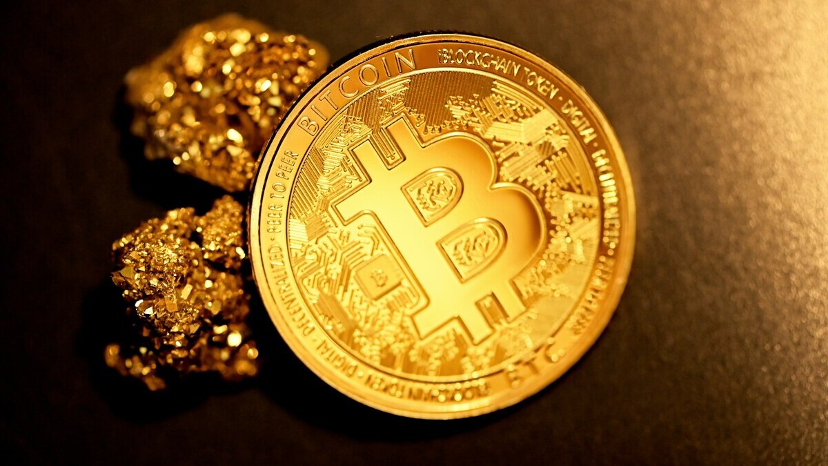 Bitcoin y oro en cartera