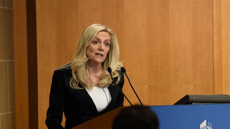 US Federal Reserve is Looking Into US Digital Dollar, Says Fed Governor Lael Brainard