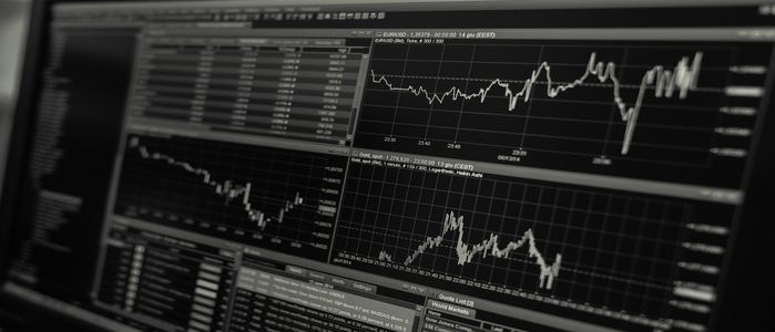 correlation between crypto and stocks