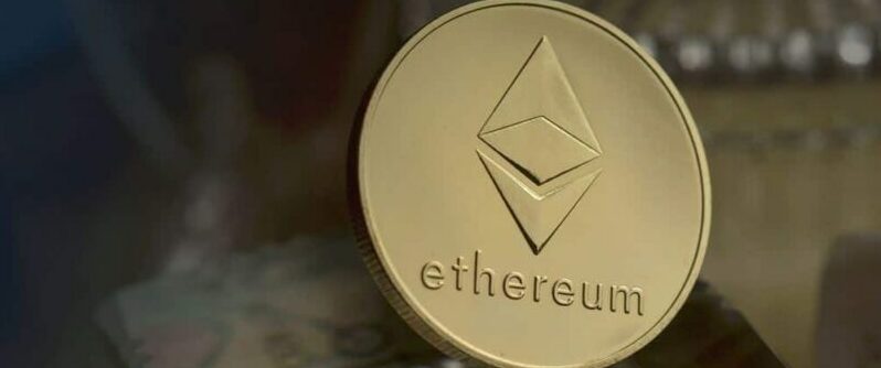 Ethereum (ETH) vs Bitcoin (BTC) - Which is the Best Cryptocurrency?
